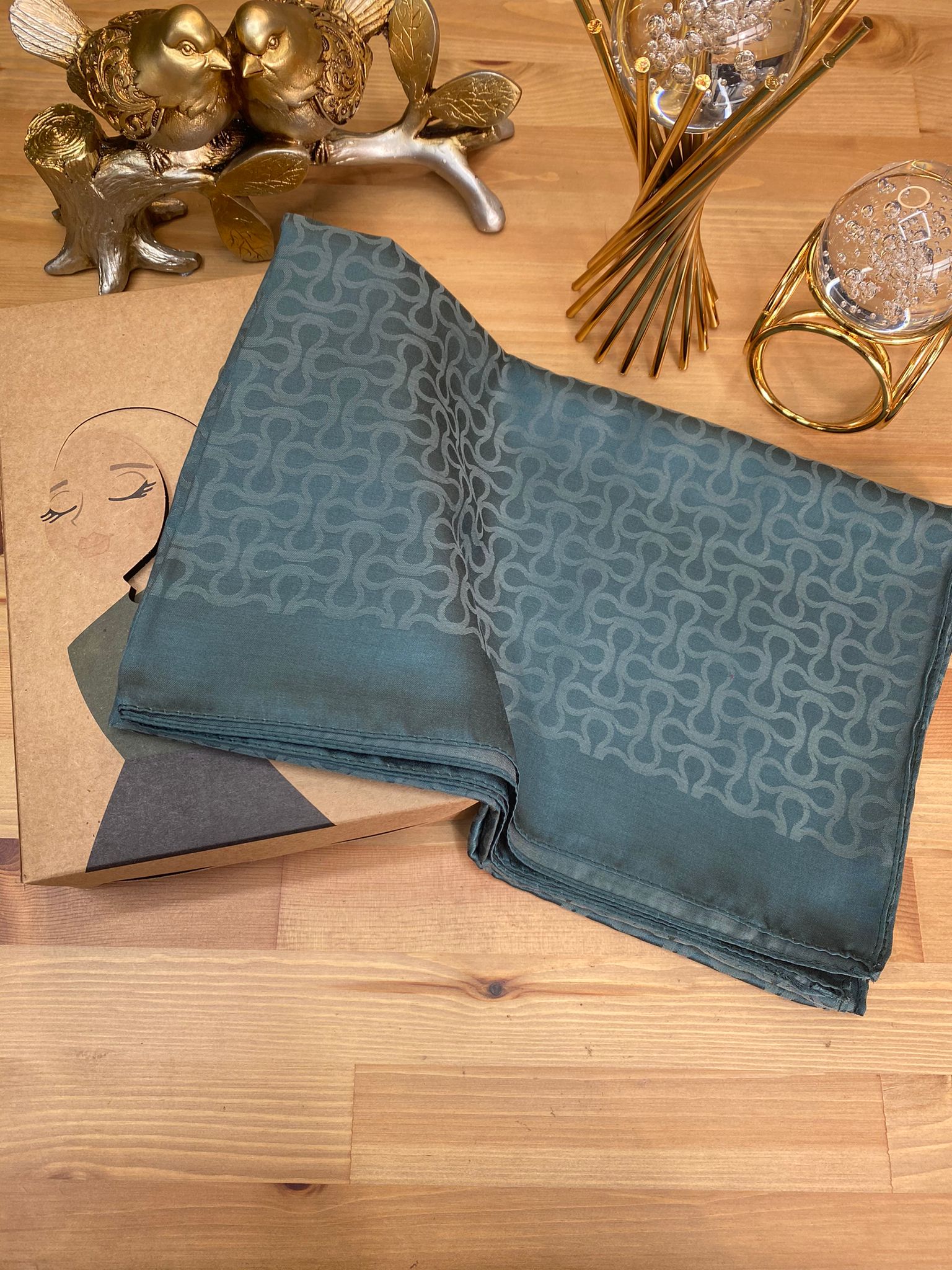 Bloom Desen Pamuk İpeksi Jakar Şal - Mercan - Organic ScarfsOrganic Scarfs