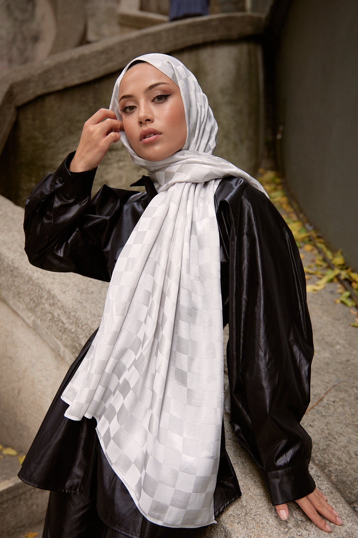 Bonjela Marka Dama İpeksi Jakar Şal - Gümüş - Organic ScarfsOrganic Scarfs