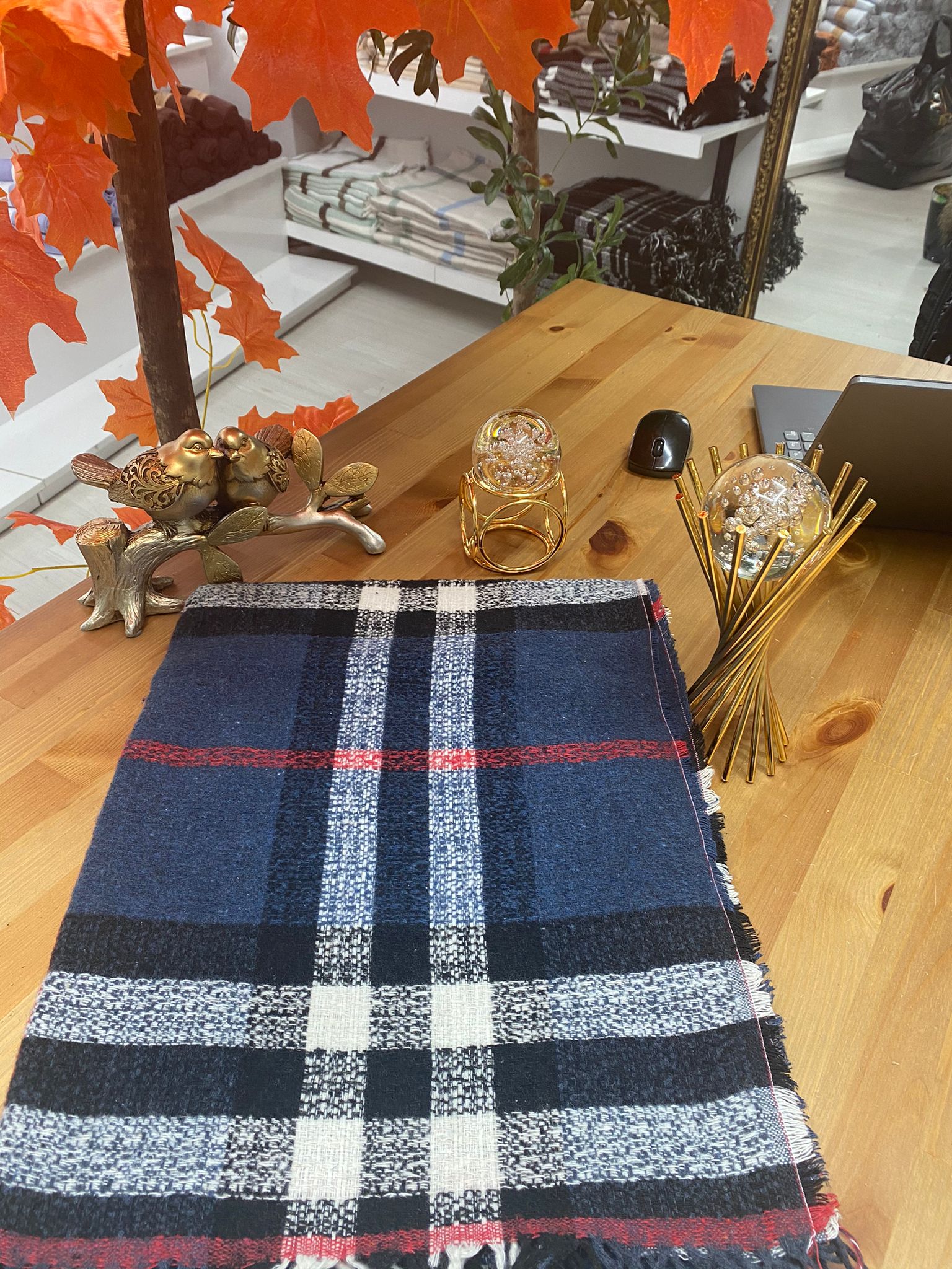 Burberry Çift Taraflı Yumuşak Dokulu Triko Örgü Şal & Atkı - Lacivert - Organic ScarfsOrganic Scarfs
