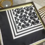 Coach Desen Twill İpek Eşarp - Siyah- Beyaz