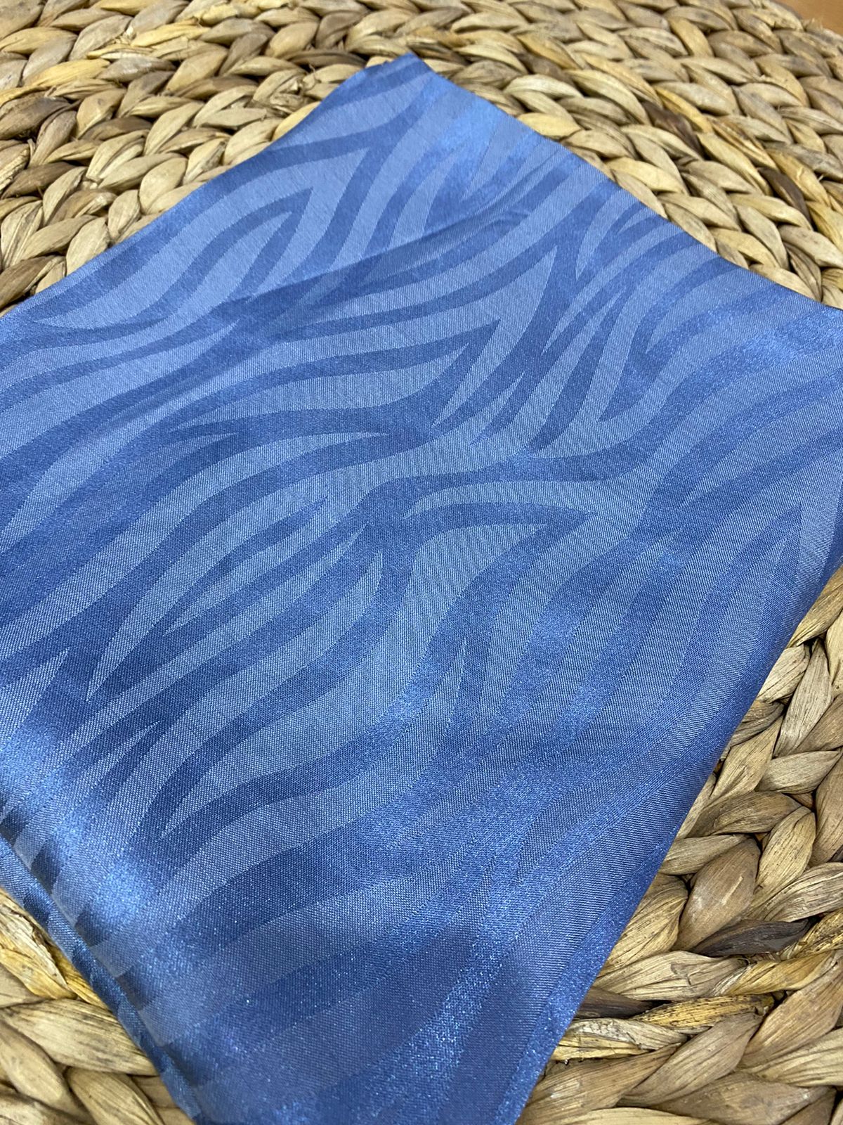 Dalga Desen İpeksi Jakar Şal - İndigo - Organic ScarfsOrganic Scarfs