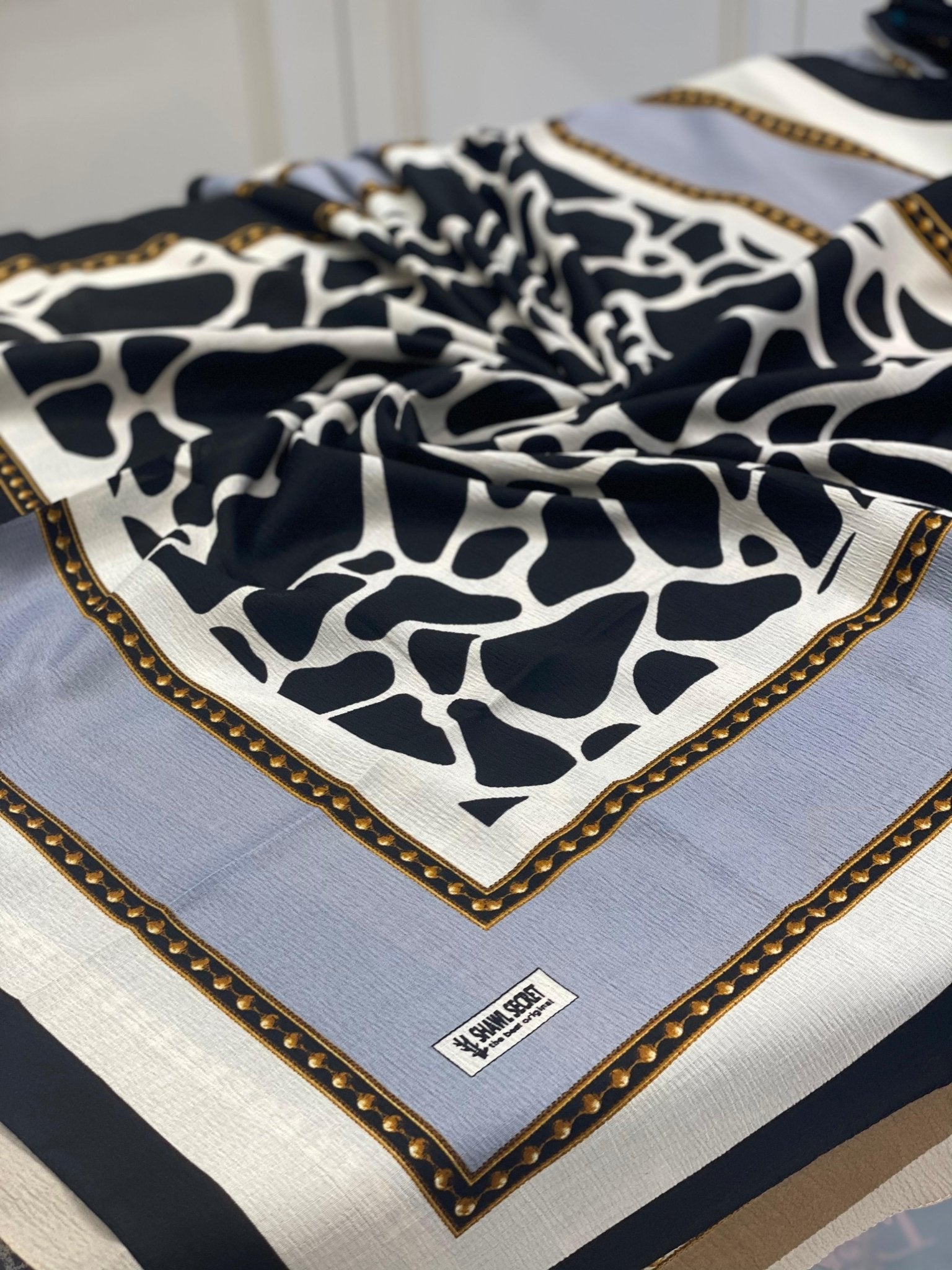 Dalmaçya Desenli Mio Cazz Eşarp - Füme - Organic ScarfsOrganic Scarfs