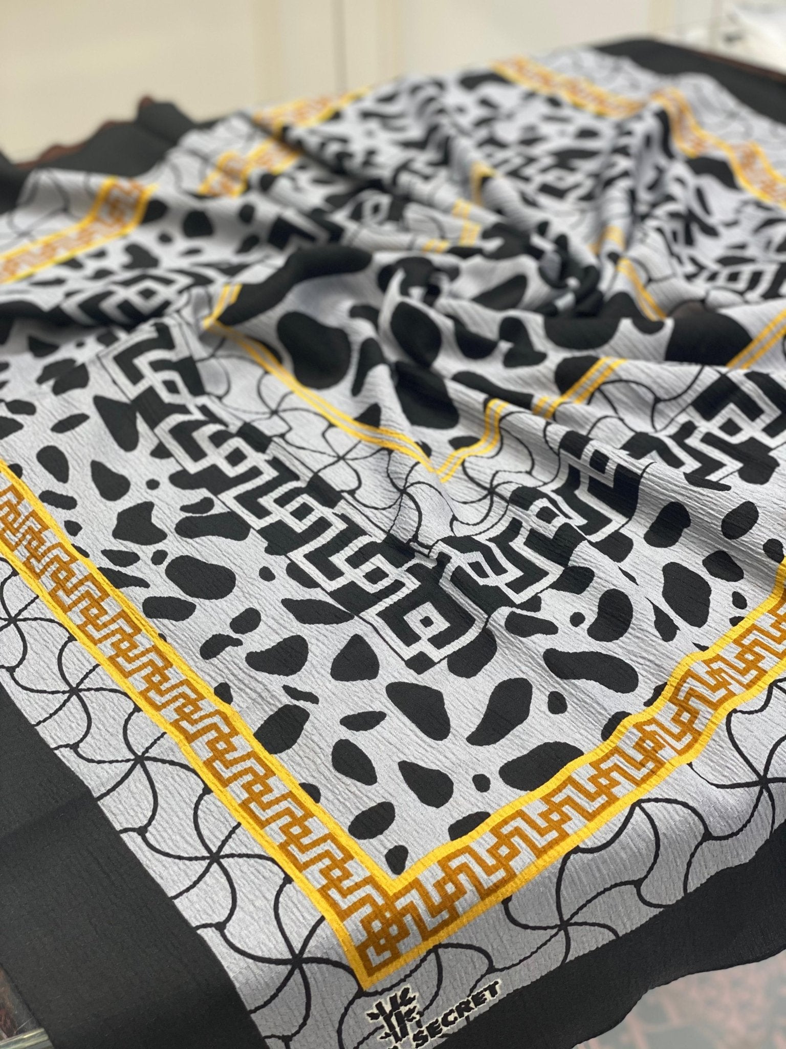 Dalmaçya Etnik Desenli Mio Cazz Eşarp - Gri - Organic ScarfsOrganic Scarfs