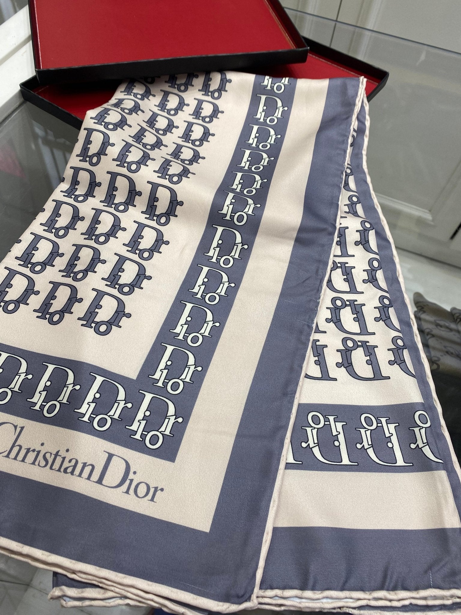 Dior Desen Twiil Eşarp - Füme - Organic ScarfsOrganic Scarfs