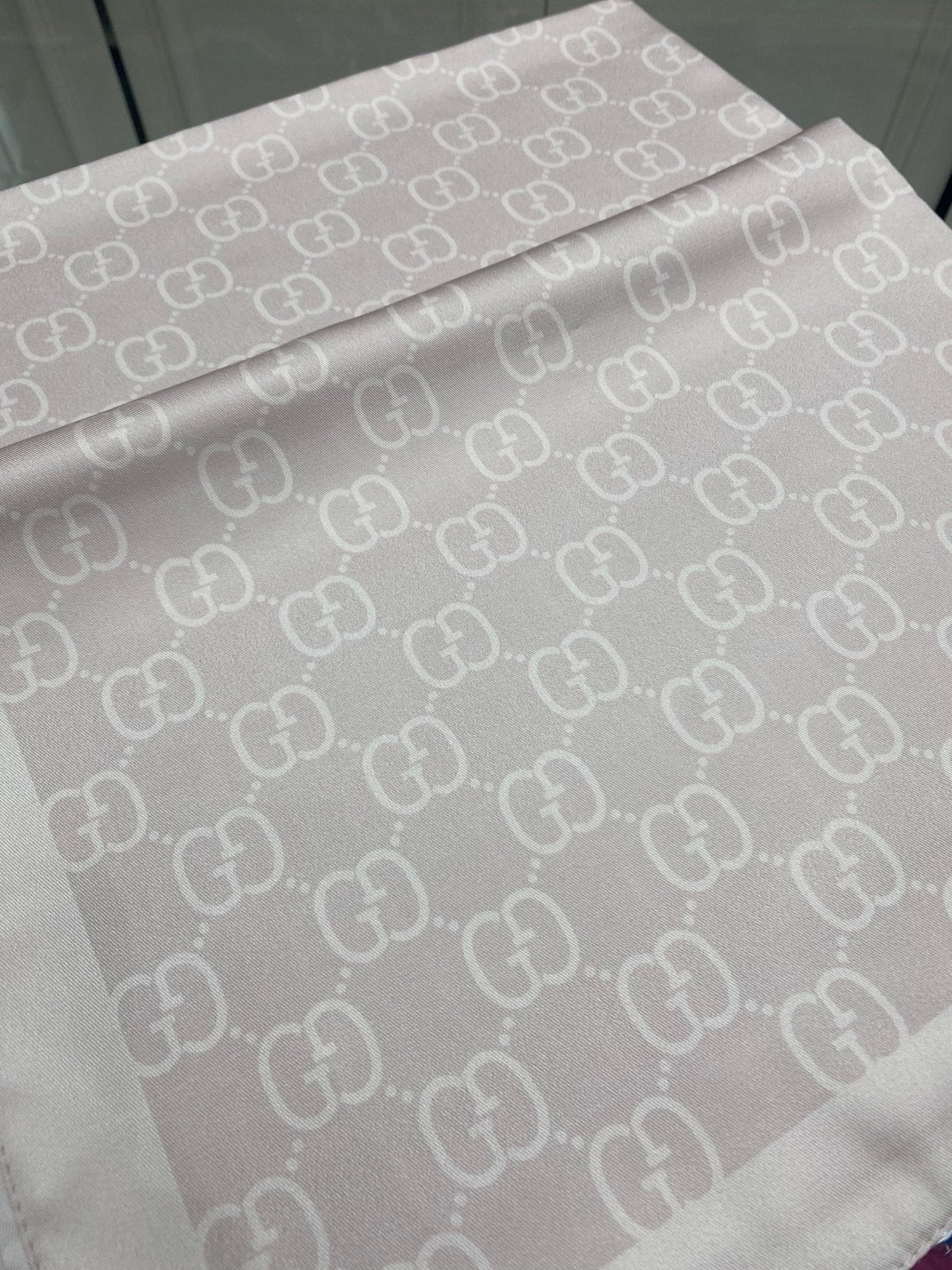 G Desen Twill İpek Şal - Çakıl Taşı - Organic ScarfsOrganic Scarfs