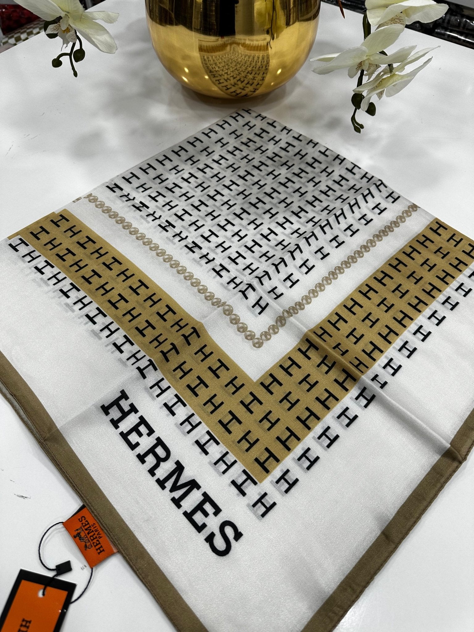 Hermes İpek Eşarp - Güne Bakan - Organic ScarfsOrganic Scarfs