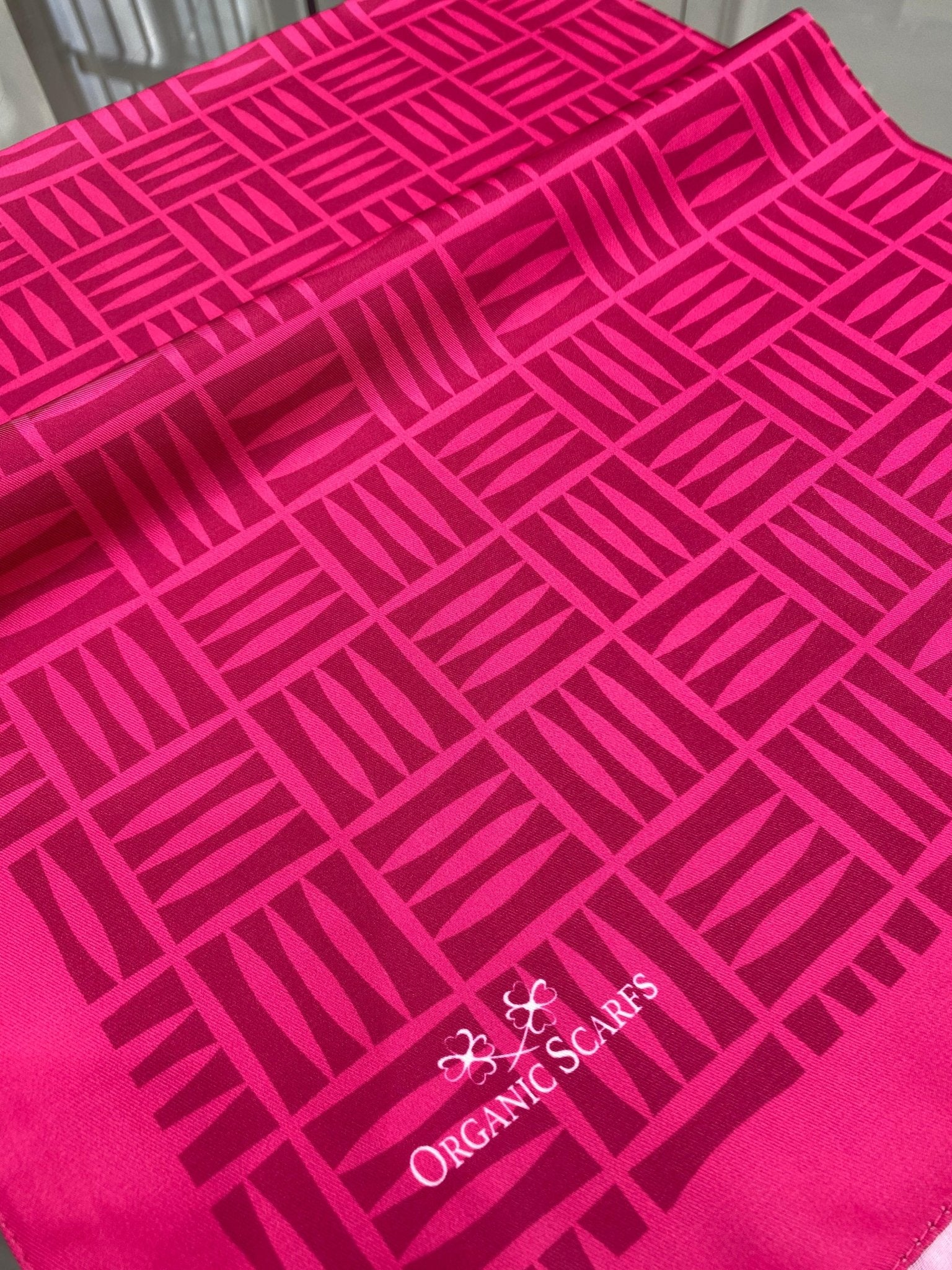 Kare Desen Twill Şal - Fuşya - Organic ScarfsOrganic Scarfs