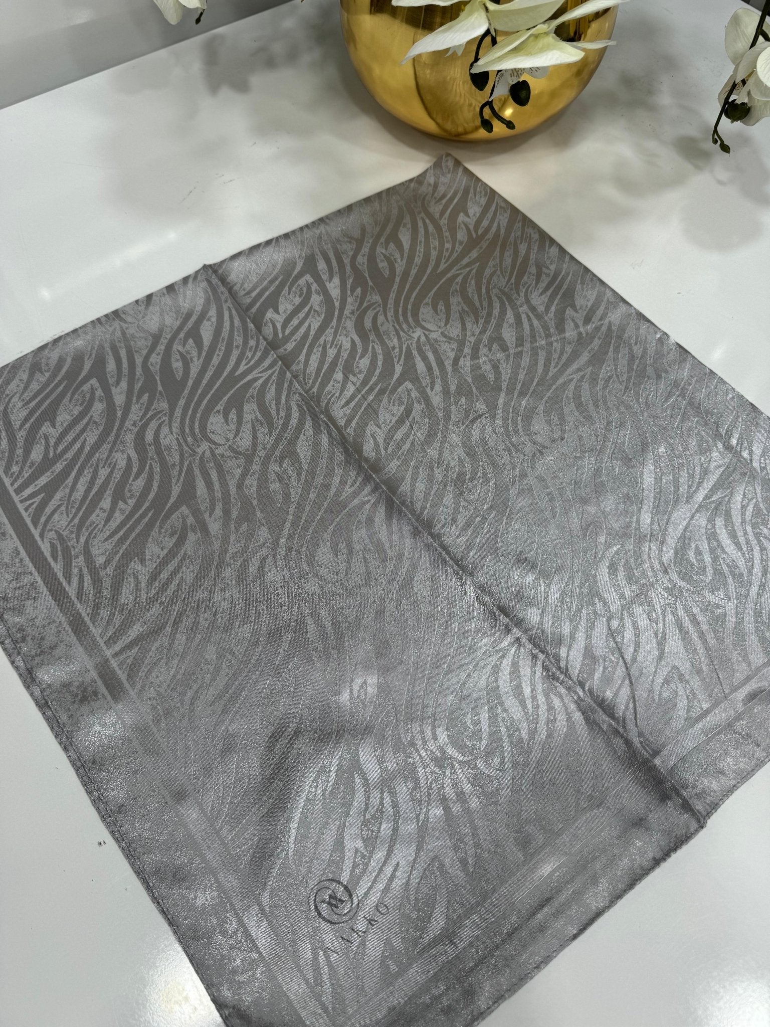 Vakko Dalga Desen İpeksi Eşarp - Gri - Organic ScarfsOrganic Scarfs