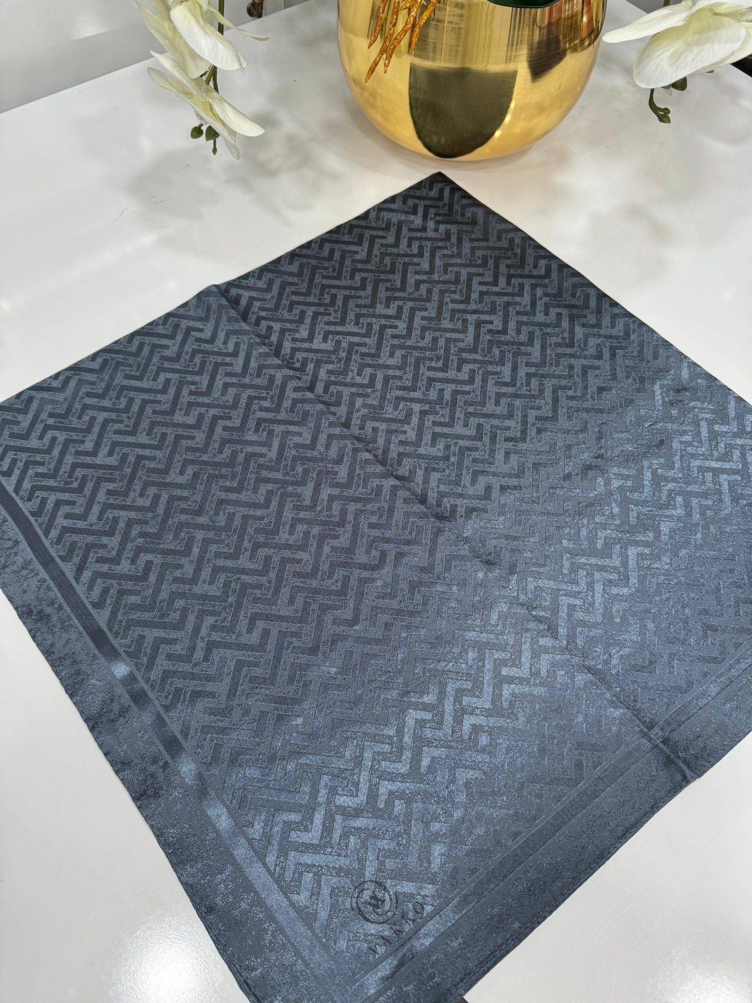 Vakko Zikzak Desen İpeksi Eşarp - Antrasit - Organic ScarfsOrganic Scarfs