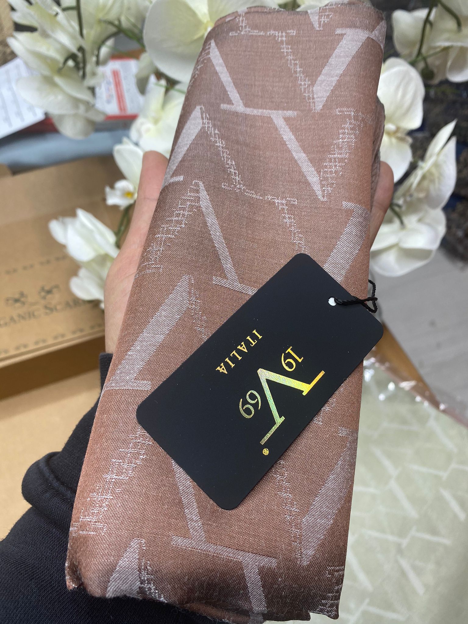 Versace 19v69 İtalia Çift Taraflı Jakar Şal - Mocha - Organic ScarfsOrganic Scarfs