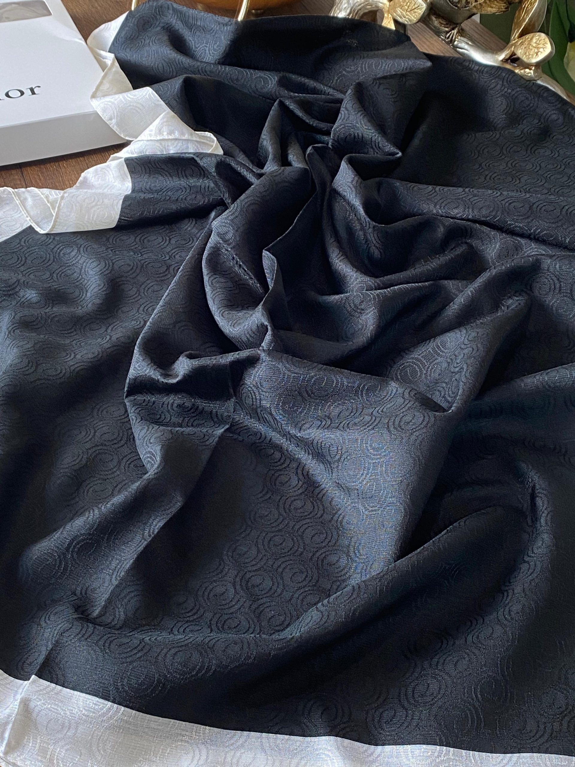 Levidor Monogram Şal - Siyah