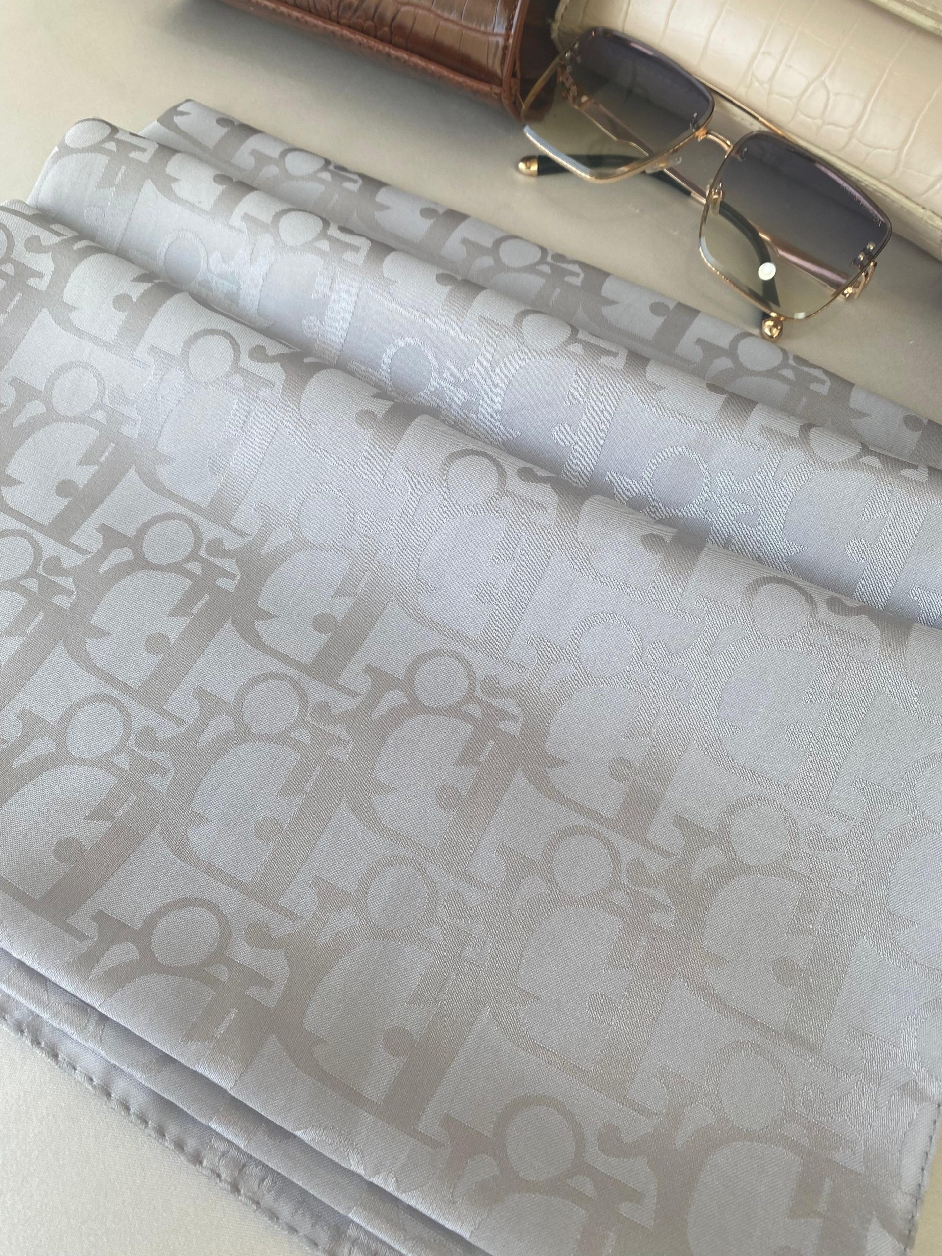 Dior Desen Pamuk İpeksi Jakar Şal 88731 - Gri - Görsel 2