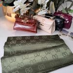 Gucci Parlak ipeksi Şal - Haki 44122