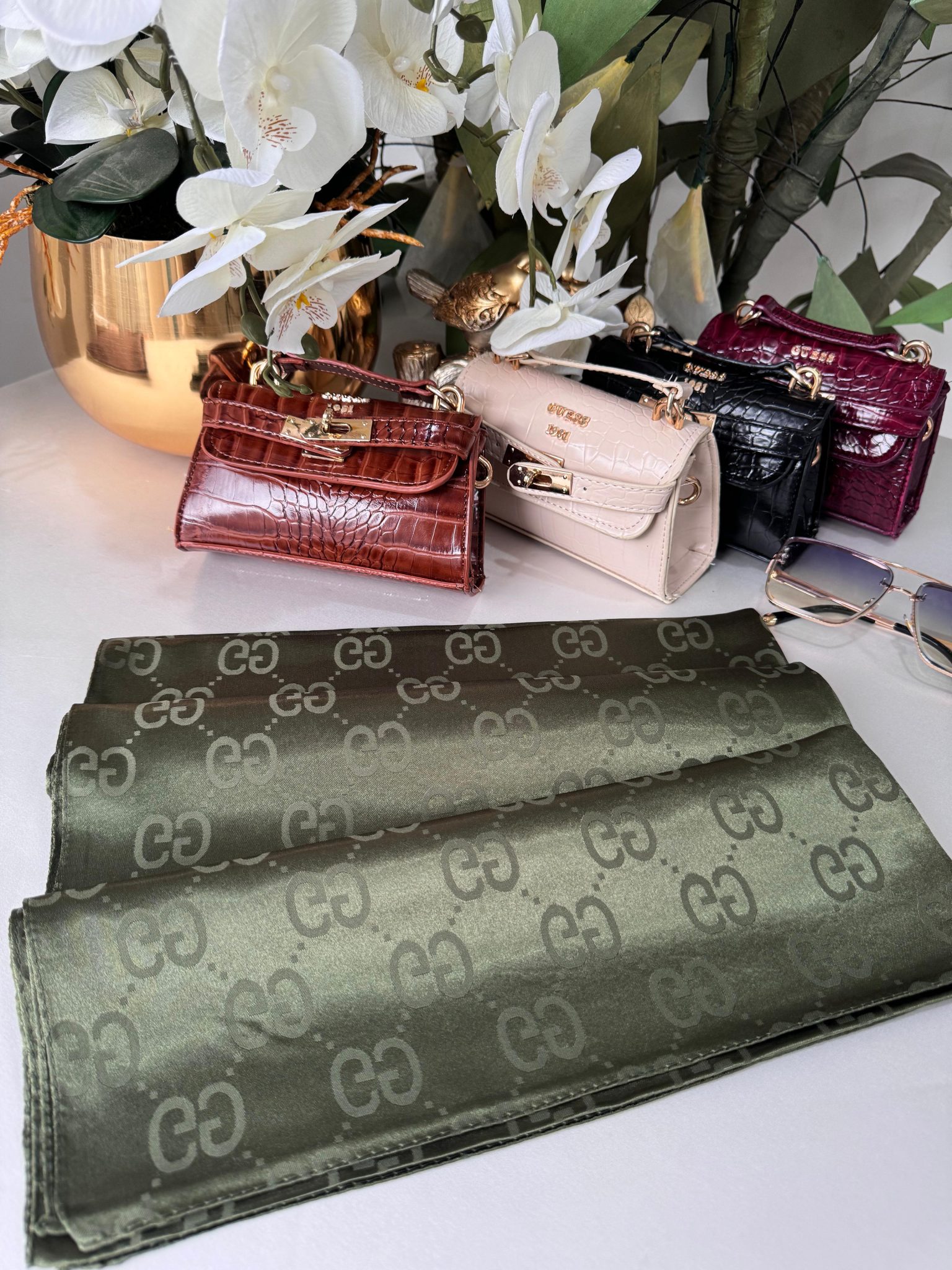 Gucci Parlak ipeksi Şal - Haki 44122