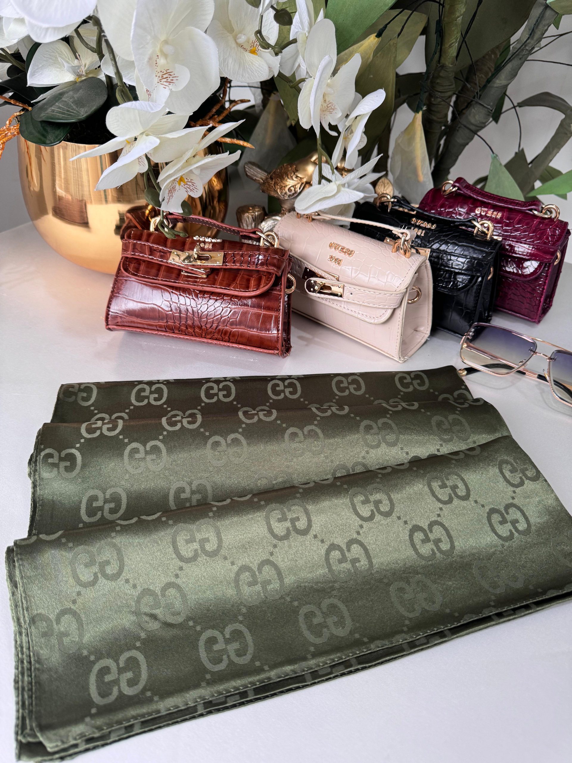 Gucci Parlak ipeksi Şal - Haki 44122