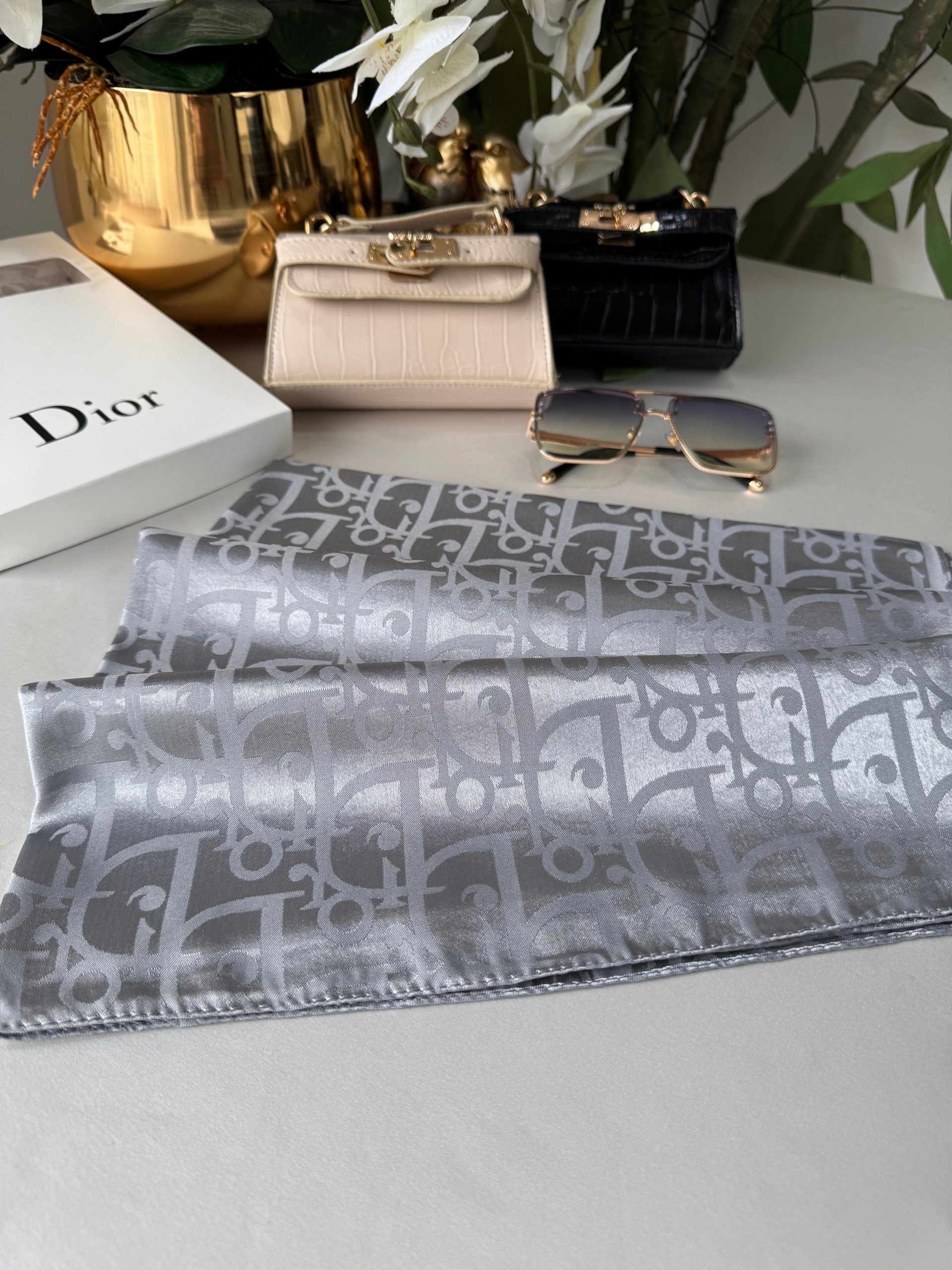 Dior Parlak İpeksi Jakar Şal 44121 - Gri