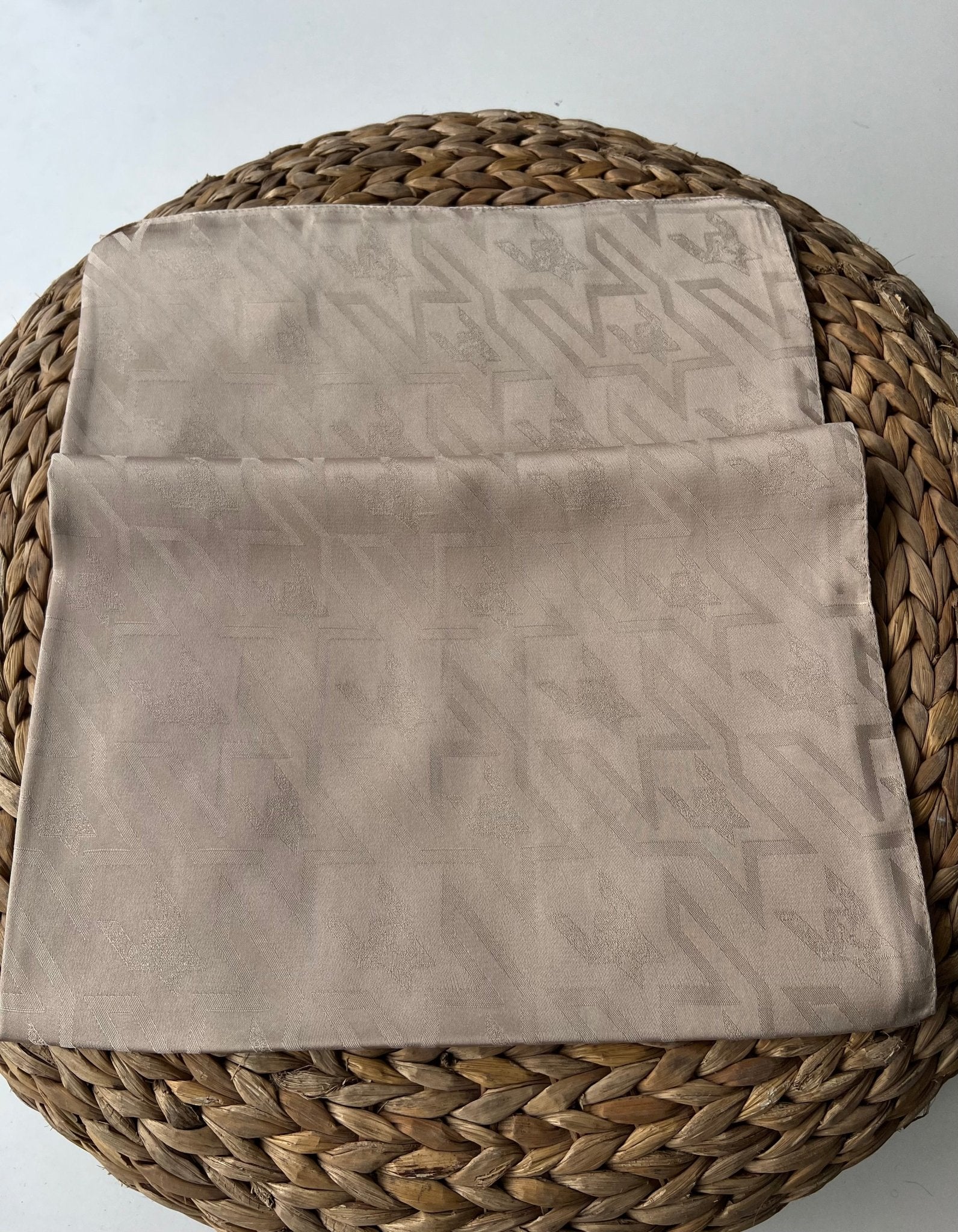 Kazayağı big desen jakar şal - latte - Organic ScarfsOrganic Scarfs