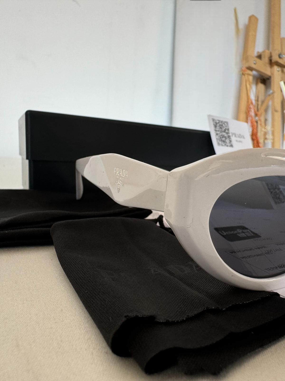 PRADA 26ZS 17K08Z 55-16 Beyaz Kadın Güneş Gözlüğü - Görsel 2
