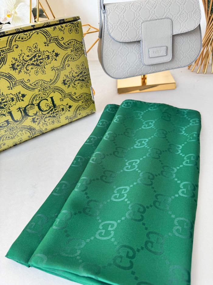 G Desen Pamuk İpeksi Jakar Şal - Zümrüt