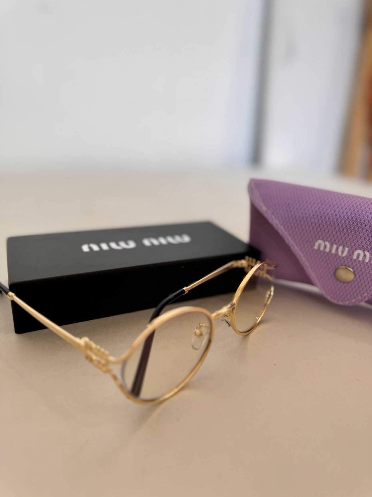 MIU MIU 54ZS ZVN50D Şeffaf Kadın Güneş Gözlüğü – Organik Scarf