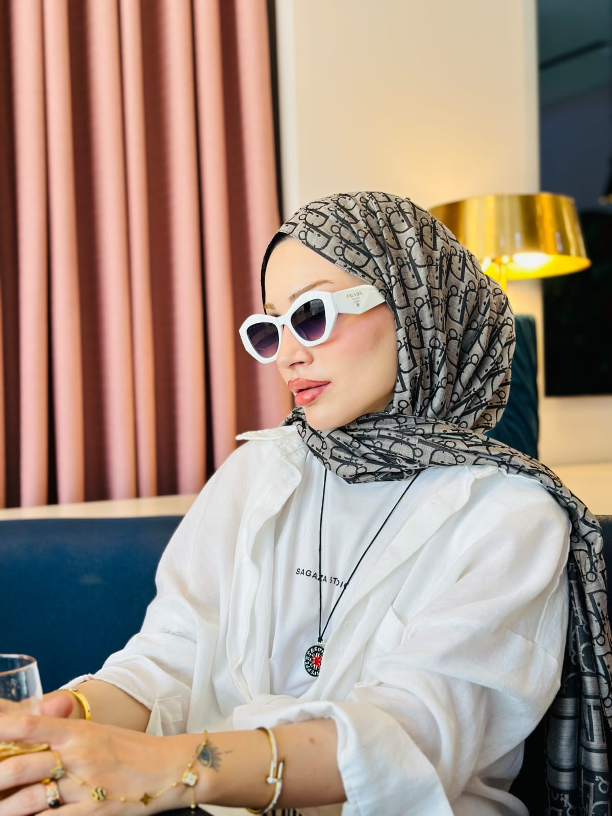 Dior Çift Taraflı İtalyan Pamukİpek Şal 96518 – Gri Siyah - Görsel 4