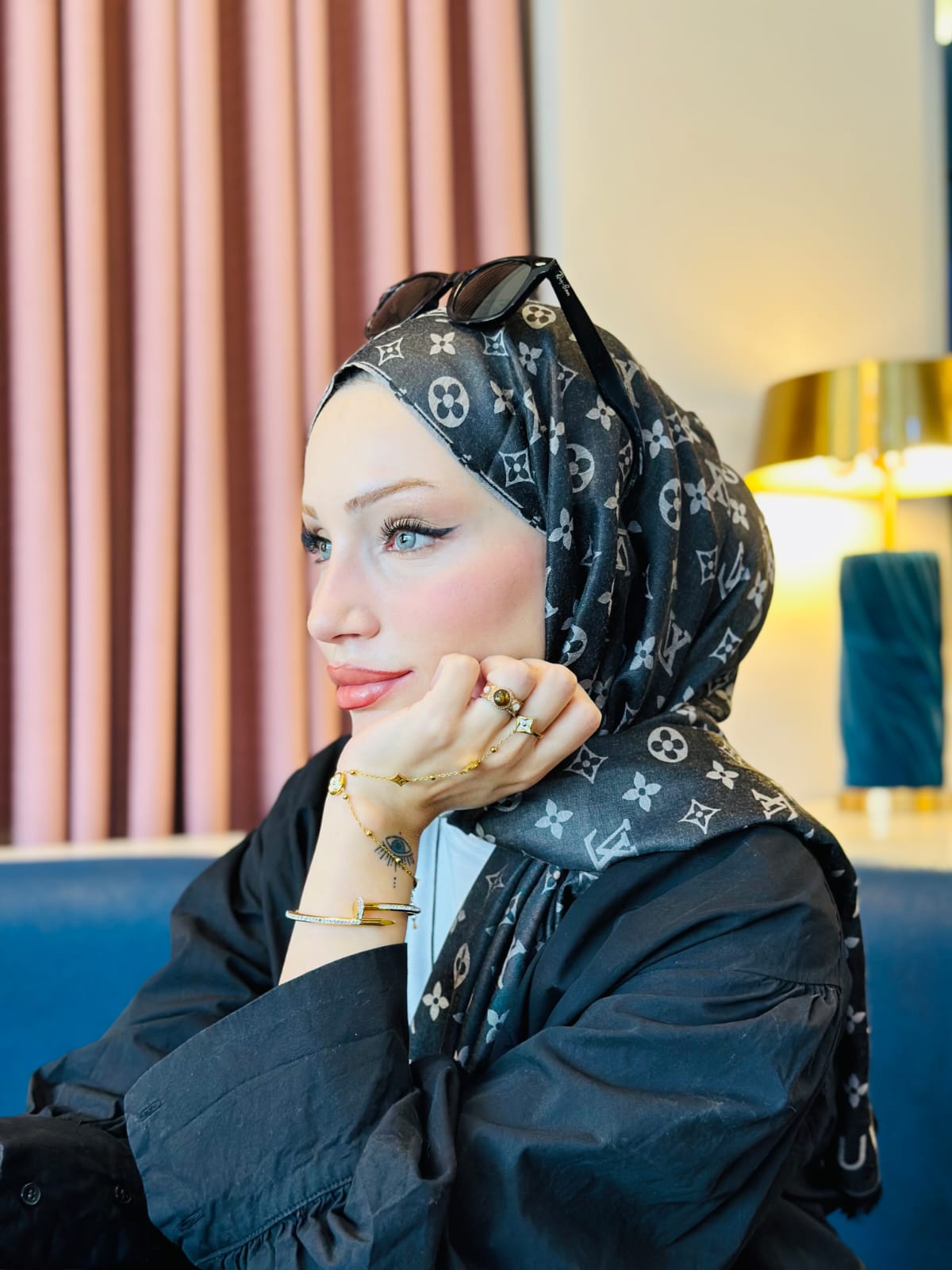 LV Çift Taraflı İtalyan Pamuk İpek Şal 96516 – Gri Siyah - Görsel 6