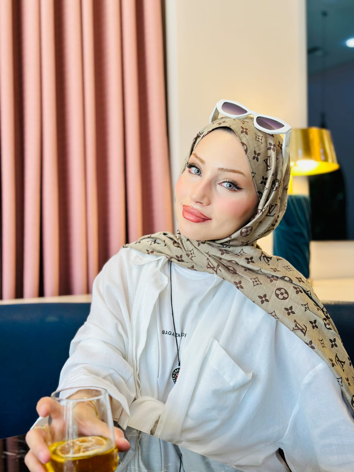 LV Çift Taraflı İtalyan Pamuk İpek Şal 96516 – Kahve Bej - Görsel 6