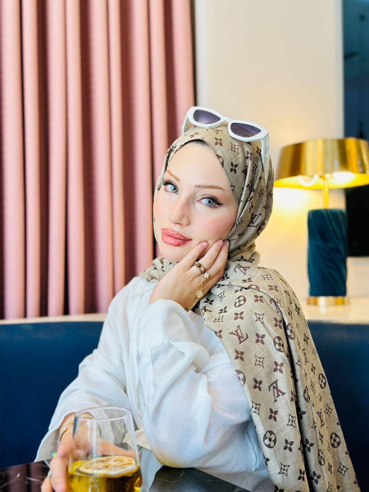 LV Çift Taraflı İtalyan Pamuk İpek Şal 96516 – Kahve Bej - Görsel 5