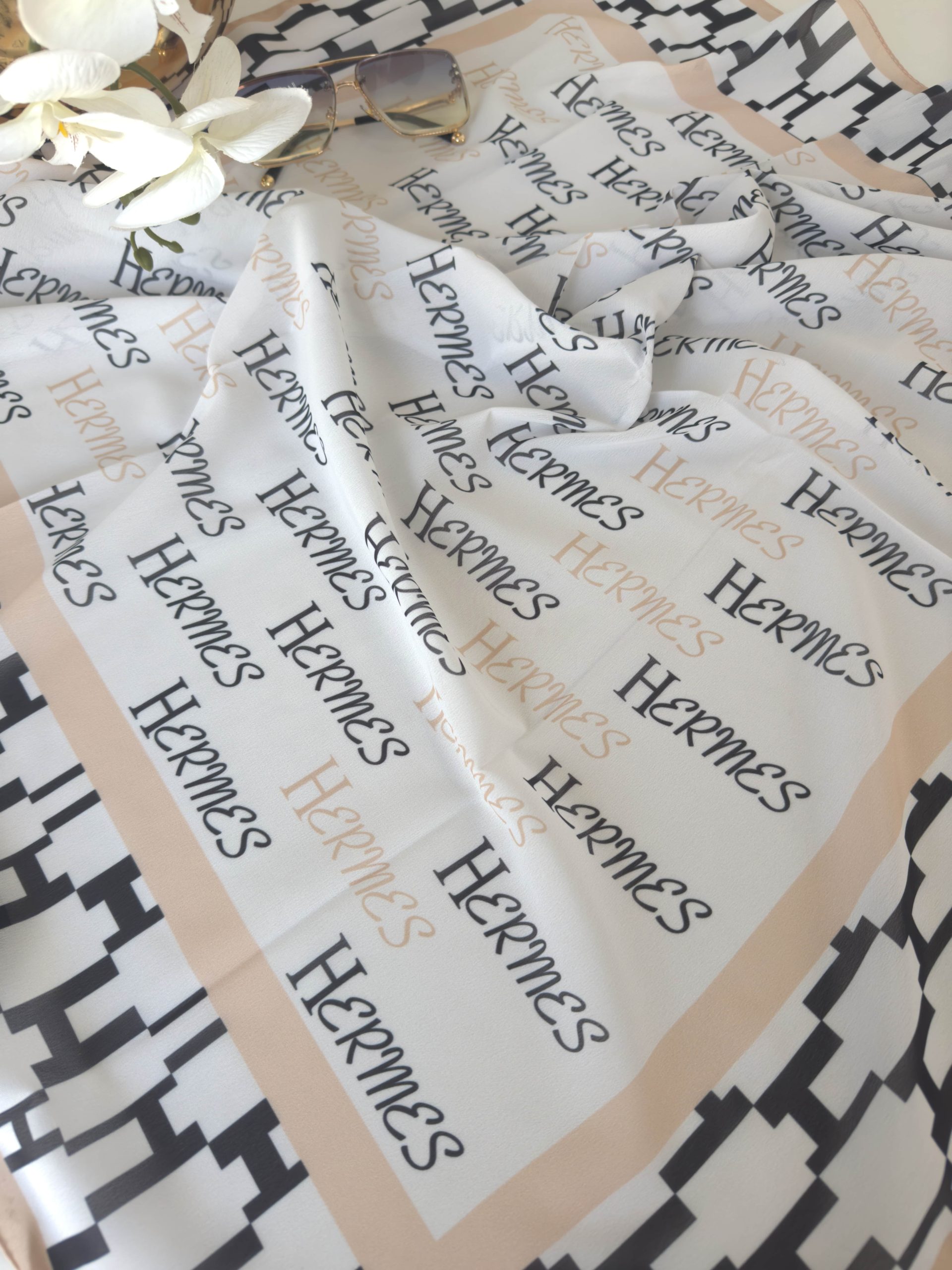 Hermes Saten İpek Eşarp 44123 - Bej