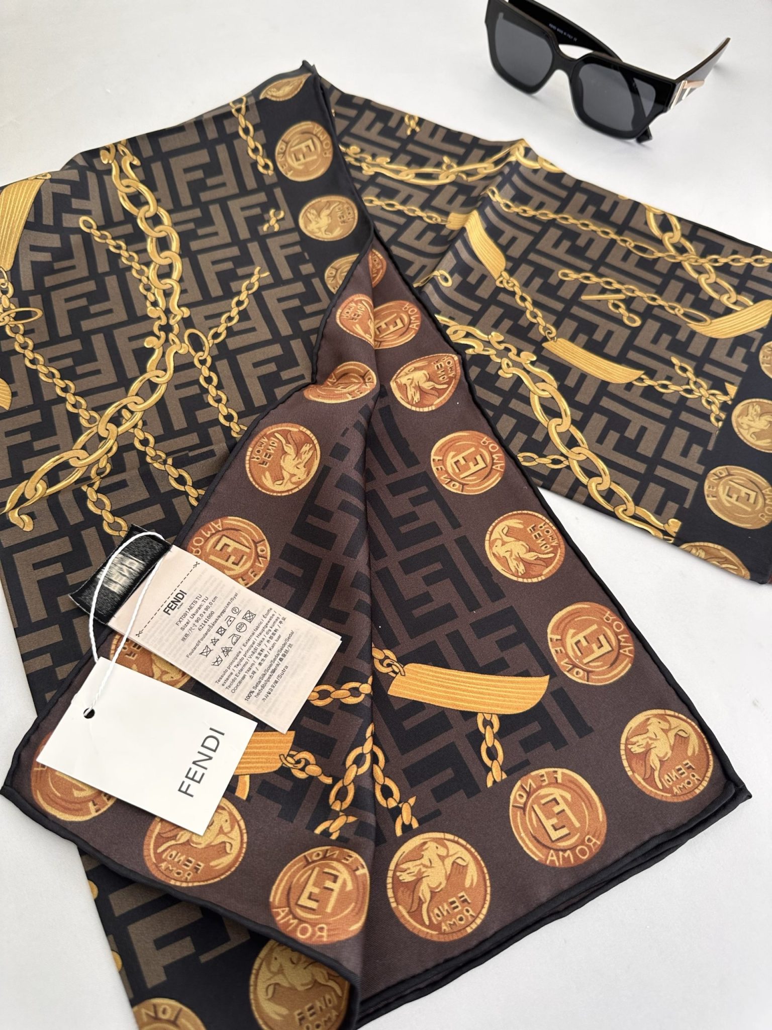 İthal İpek Fendi Eşarp 61001 - Görsel 2