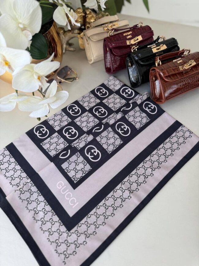 Gucci Krep İpek Eşarp 44125 - Lacivert/Pudra