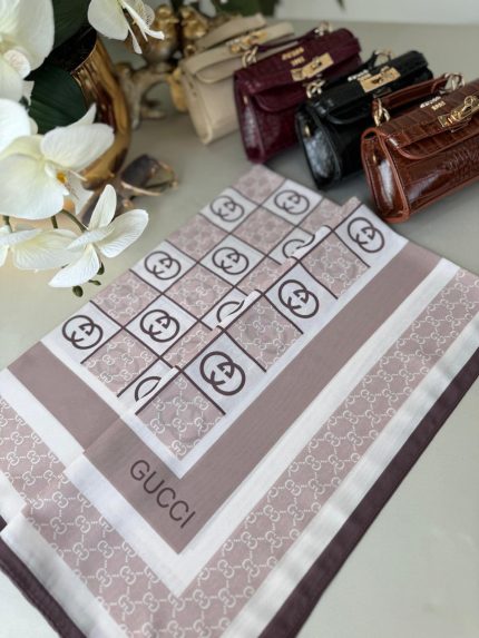 Gucci Krep İpek Eşarp 44125 - Latte