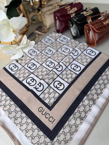 Gucci Krep İpek Eşarp 44125 - Vizon/Ekru