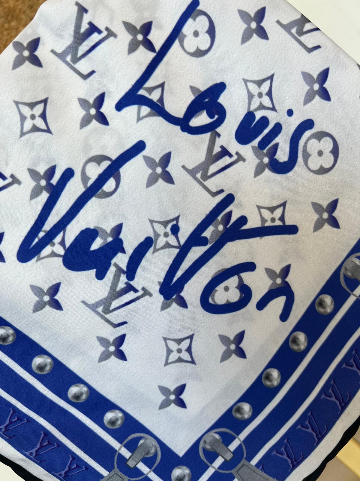 Louis Vuitton İmzalı Twill İpeksi Eşarp 491492 - Saks - Görsel 2