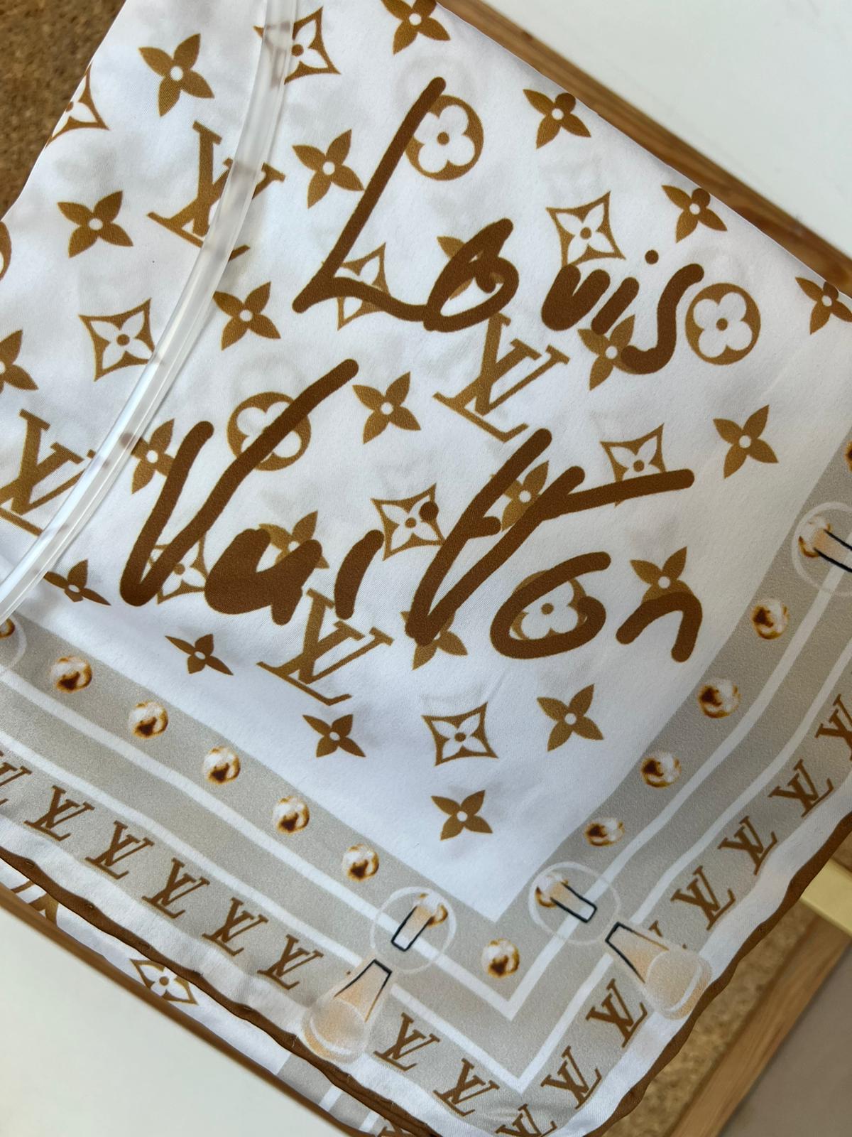 Louis Vuitton İmzalı Twill İpeksi Eşarp 491492 - Gold - Görsel 2