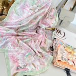 Vakko Çiçek Desen Twill Eşarp 77006 - Ada Çayı