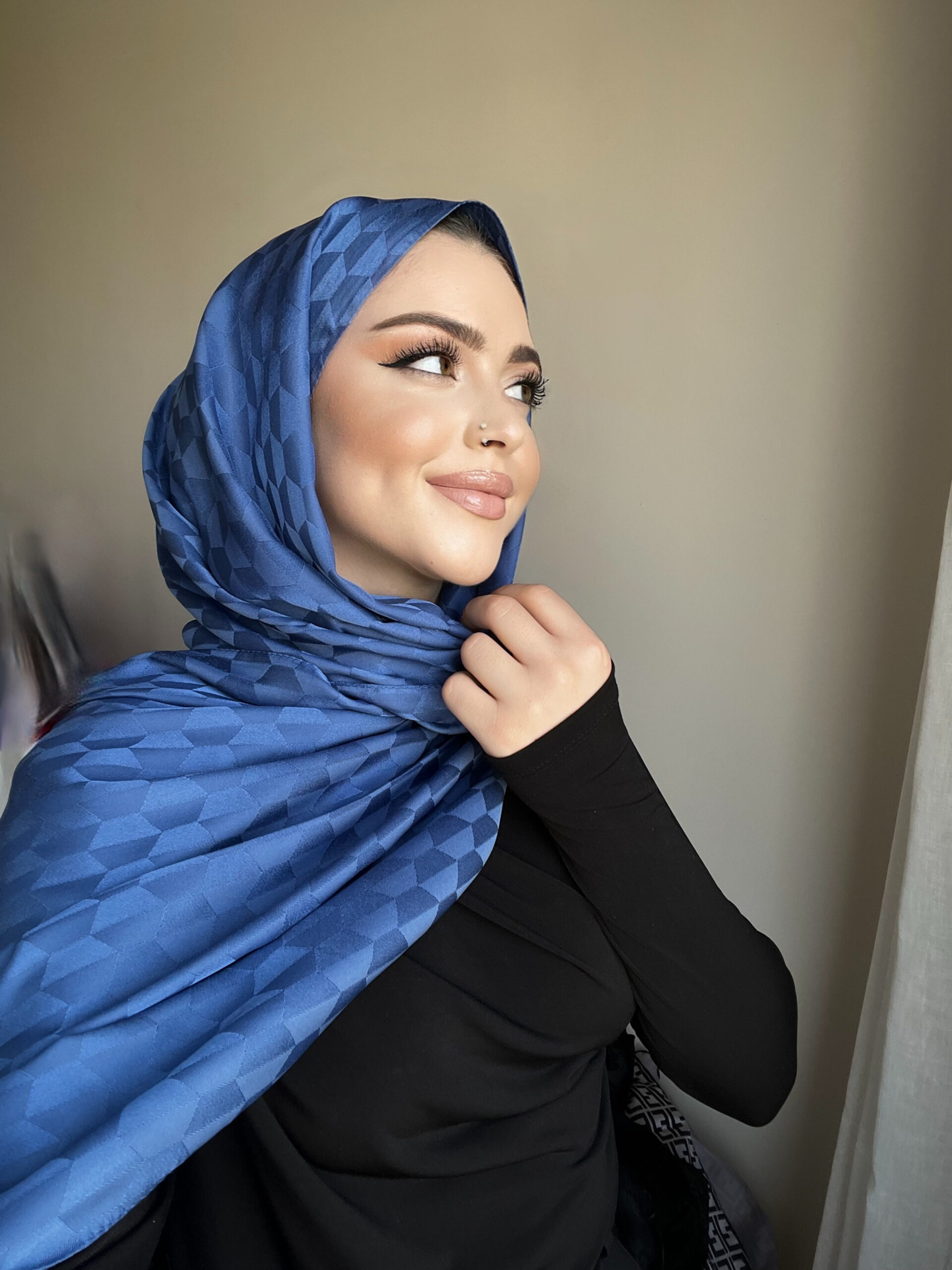 Qoza Desen İpeksi Jakar Şal - Lacivert - Görsel 2