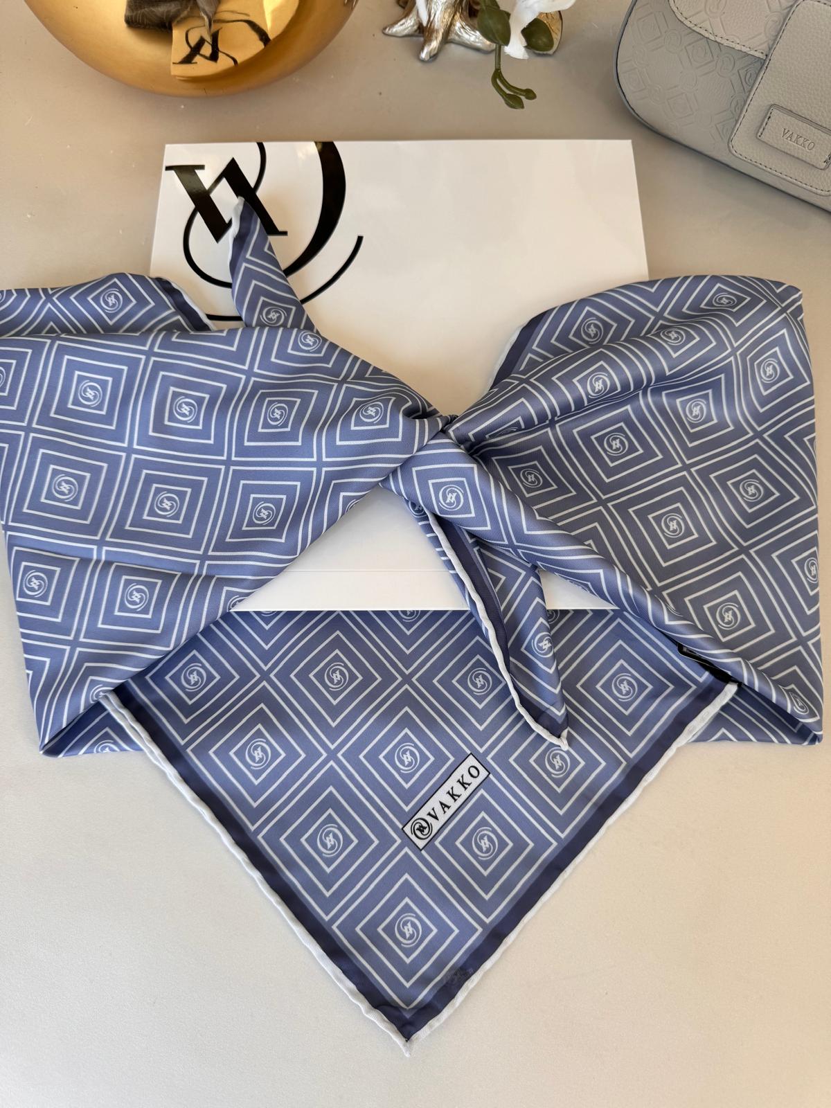 Vakko Kare Desen Pamuk Soft Eşarp 610144 - Bebe Mavisi