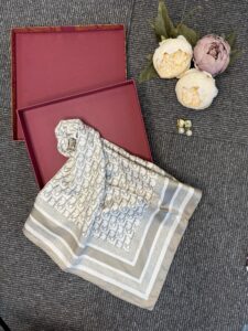 Dior Marka Eşarp - Soft Yeşili