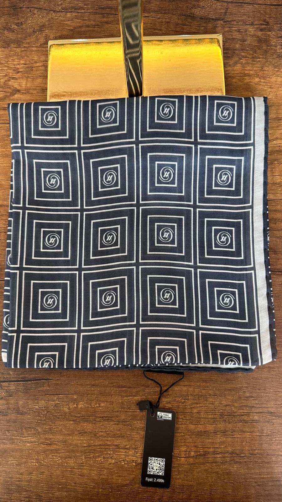 Vakko Kare Desen Pamuk Soft Eşarp 610144 - Gece Mavisi