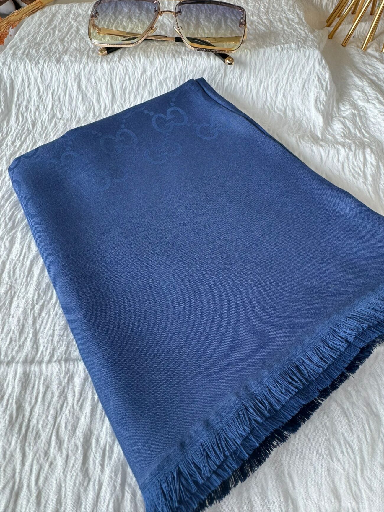 Gucci Çift Taraflı İtalyan Pamuk İpek Şal 96514 – Lacivert