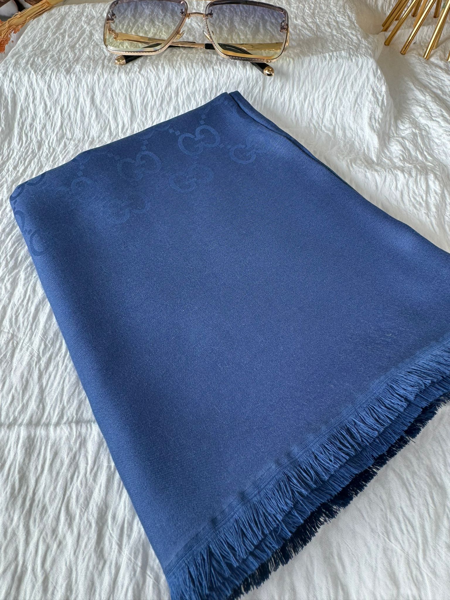 Gucci Çift Taraflı İtalyan Pamuk İpek Şal 96514 – Lacivert