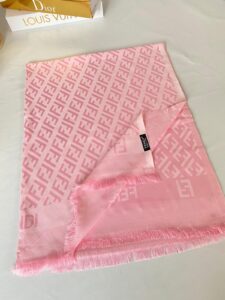 Fendi Desenli İpek Kaşmir Çift Taraflı Şal 78001 - Pamuk Şekeri