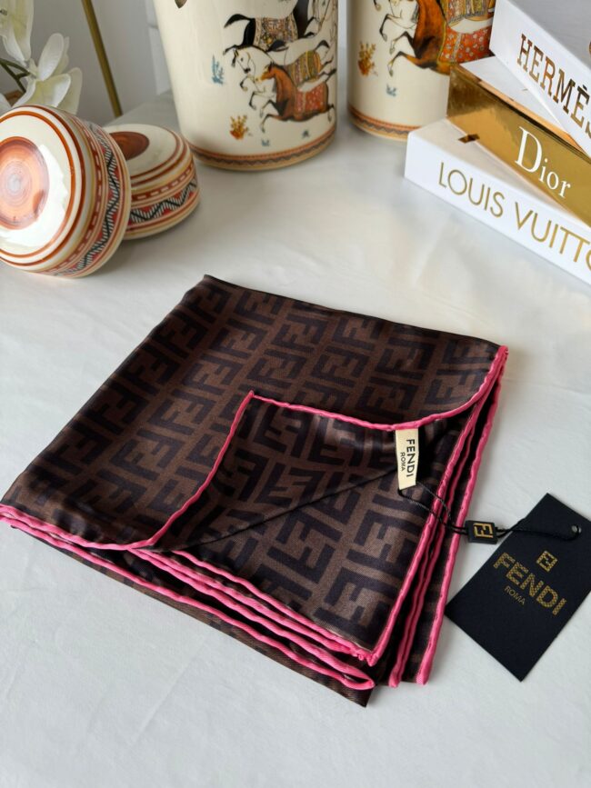 Fendi İthal +% 100 İpek  12 mm Eşarp 657291 - Pamuk Şekeri