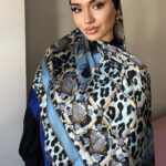 Hermes Leopar Çift Taradlı Vual İpek Şal 11143 - saks