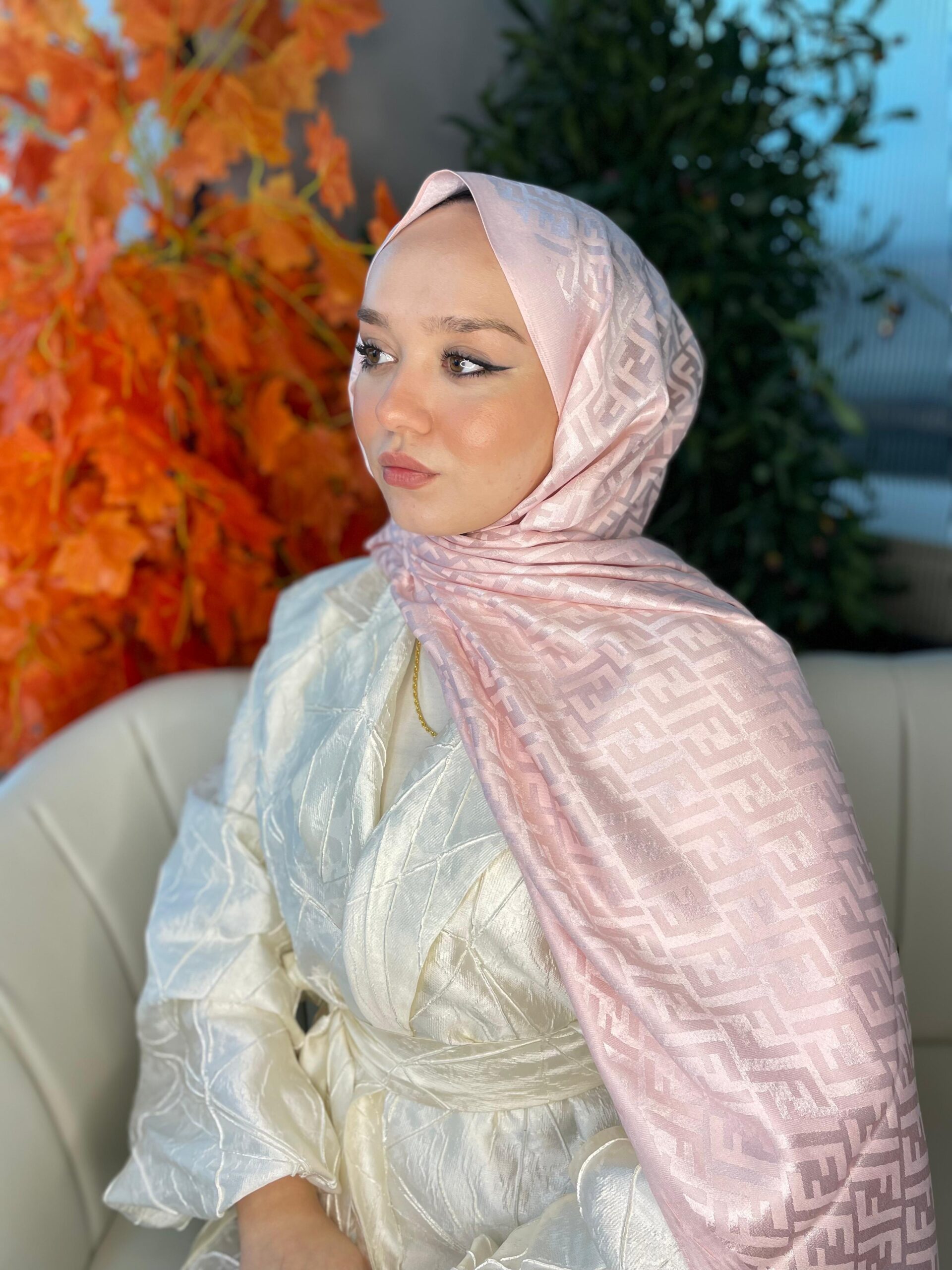 İthal Fendi Pamuk Yün İpek Şal 49101 - Pudra - Görsel 2