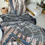 Burberry Çift Taraflı İthal Vual İpel Şal 78631 -  Pudra-İndigo