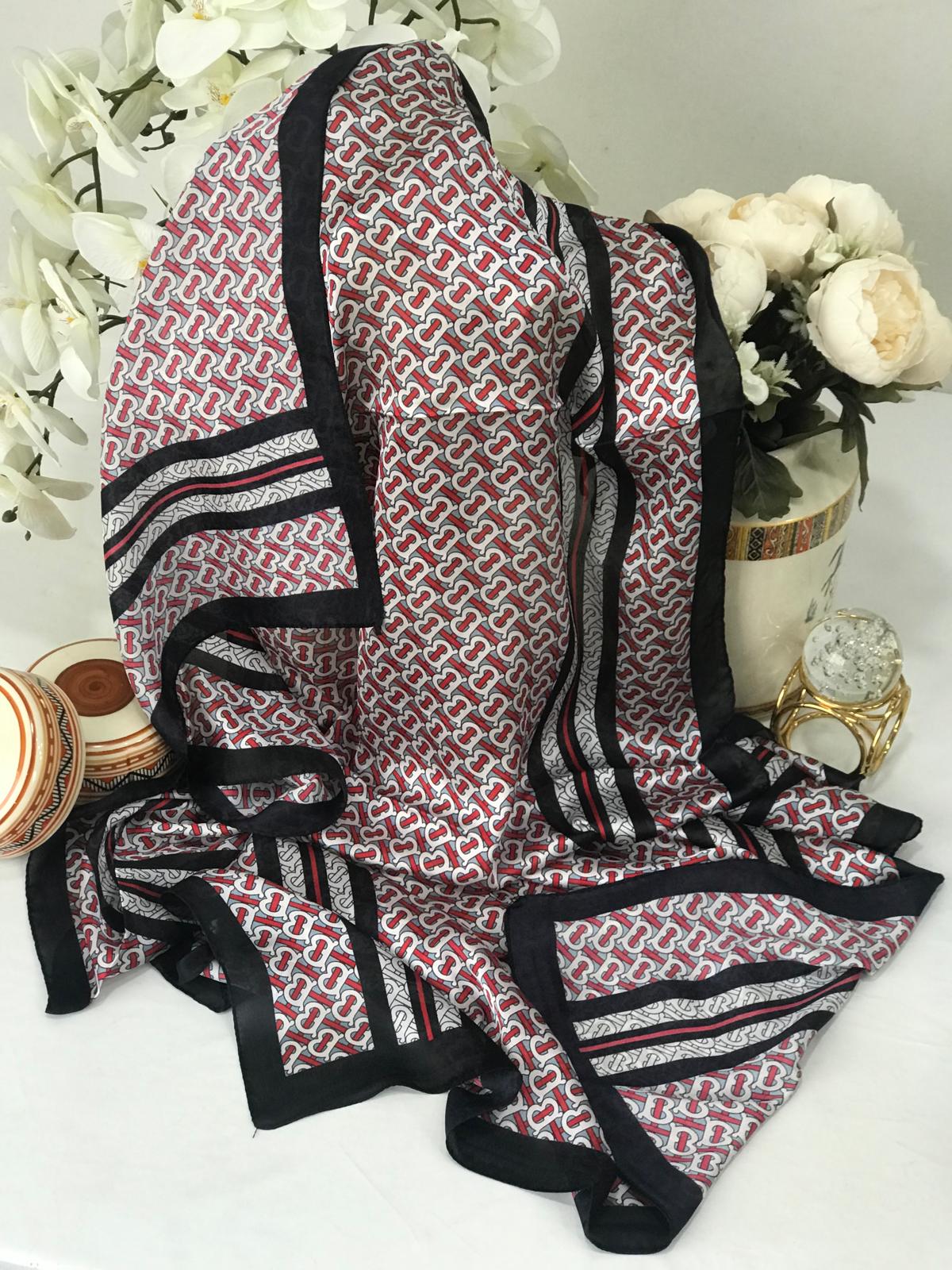 Burberry Çift Taraflı Vual İpek Şal -kırmızı siyah