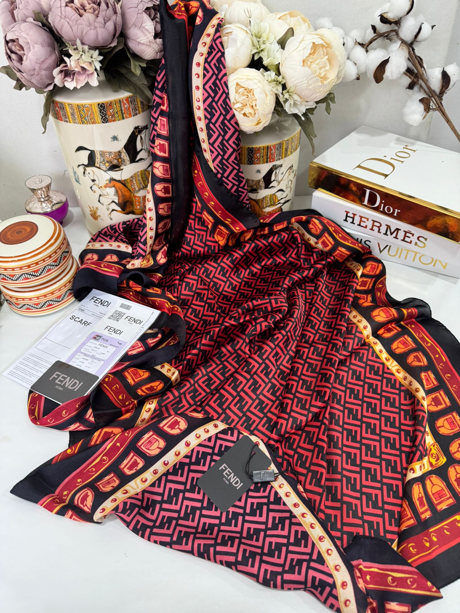 Fendi Çift Taraflı Vual İpek Şal 11143 - Bordo-Siyah - Görsel 4