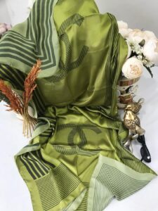 Chanel Çift Taraflı Vual İpek Şal -Fıstık Yeşili